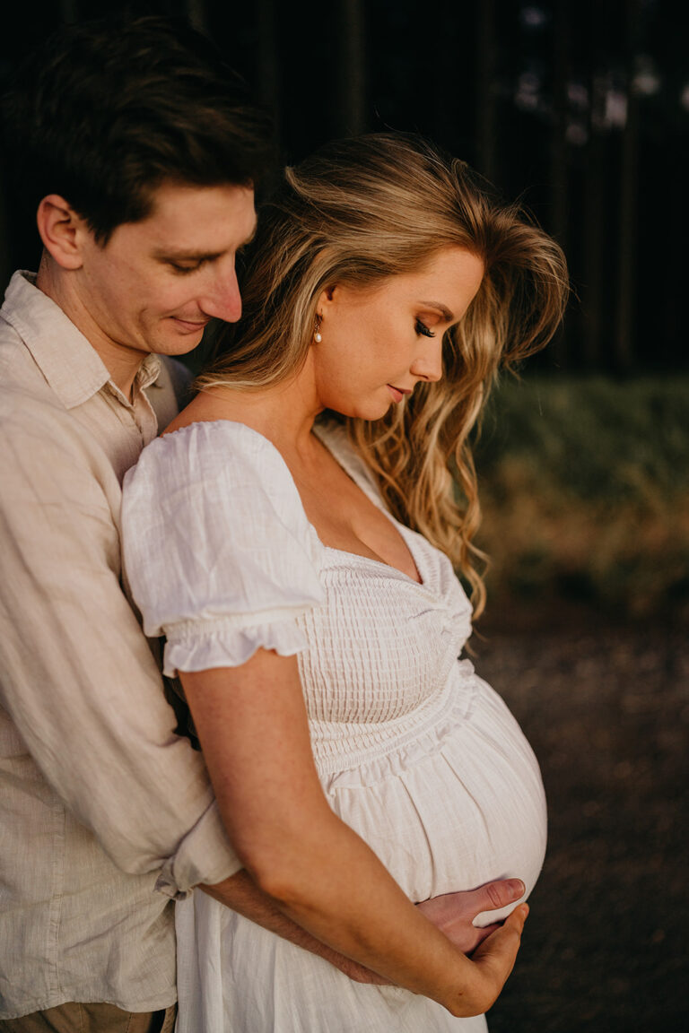 What to Wear for Your Family Photos on the Sunshine Coast (Without Overthinking It)
